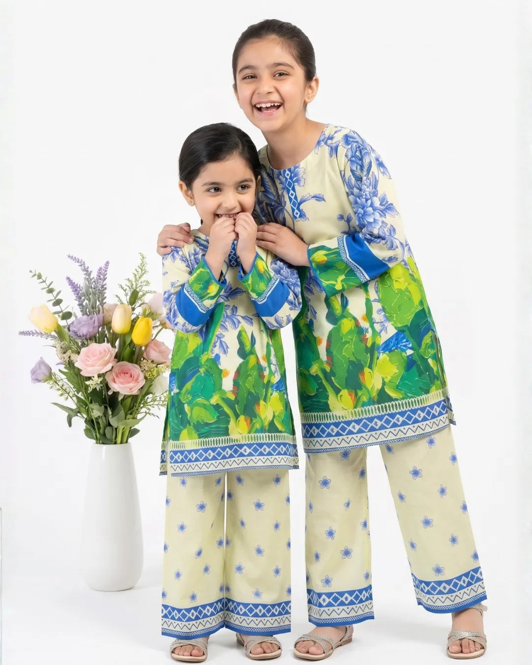 2 PIECE - PRINTED CAMBRIC SUIT