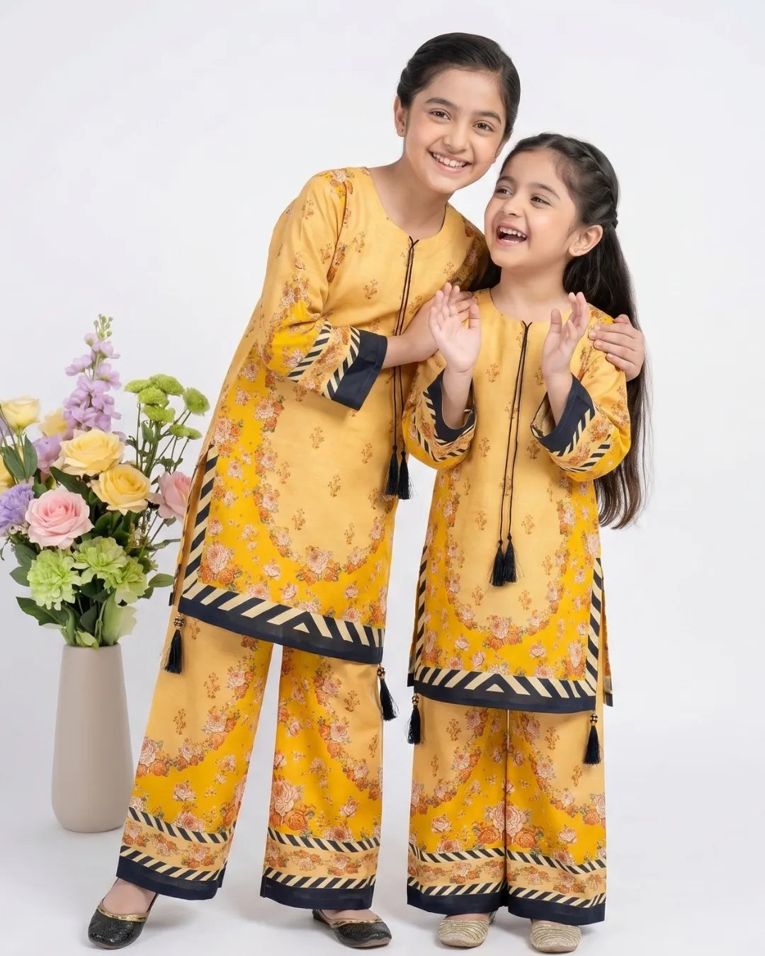 2 PIECE - PRINTED CAMBRIC SUIT