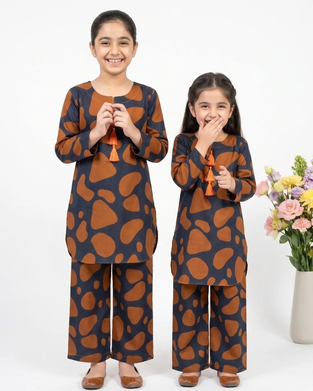 2 PIECE - PRINTED CAMBRIC SUIT