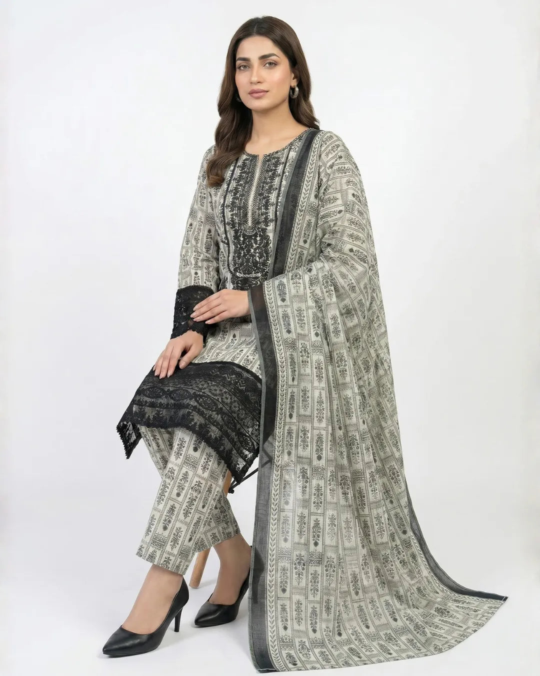 3 PIECE - PRINT EMBROIDERED LAWN SUIT