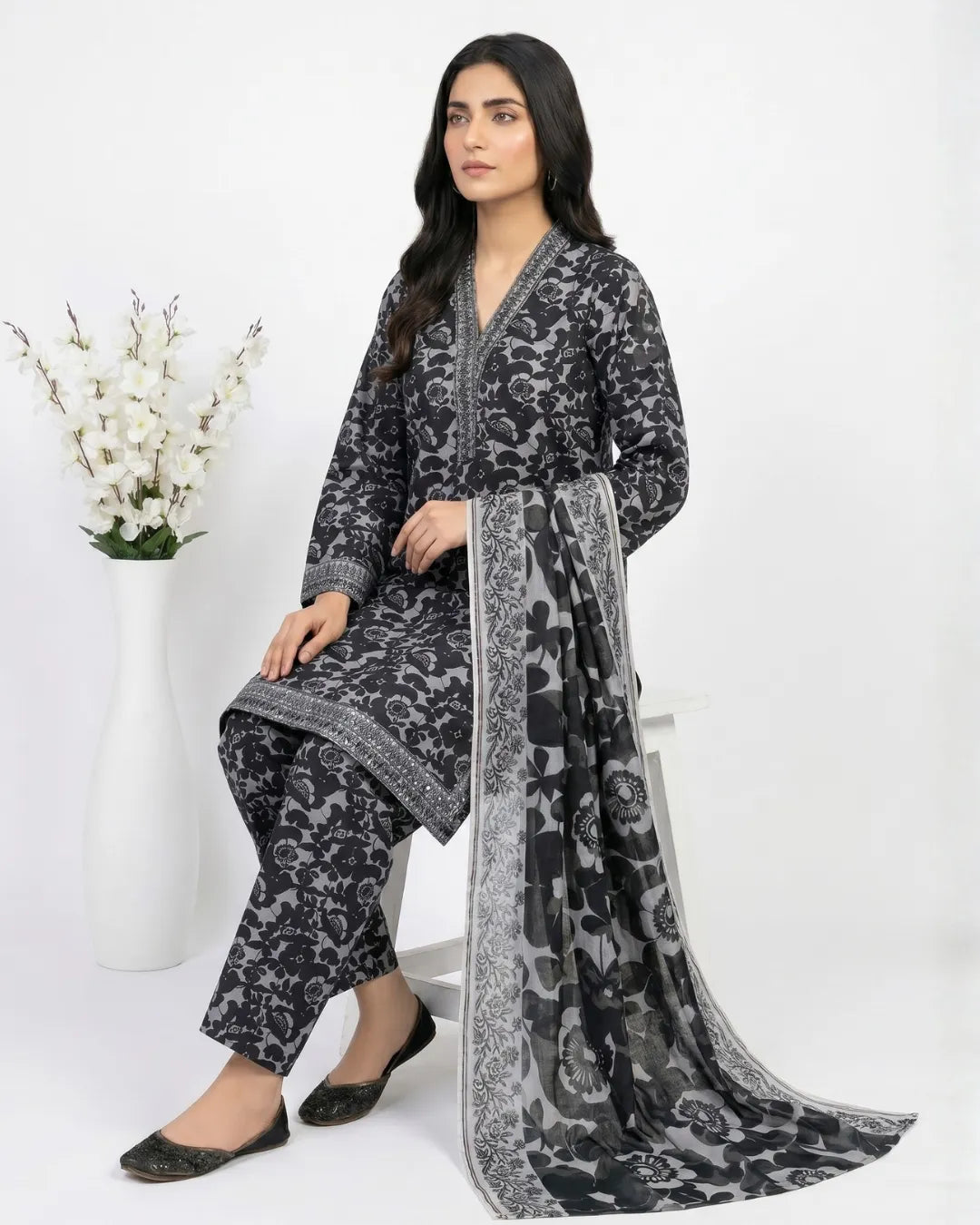 3 PIECE - PRINT EMBROIDERED LAWN SUIT