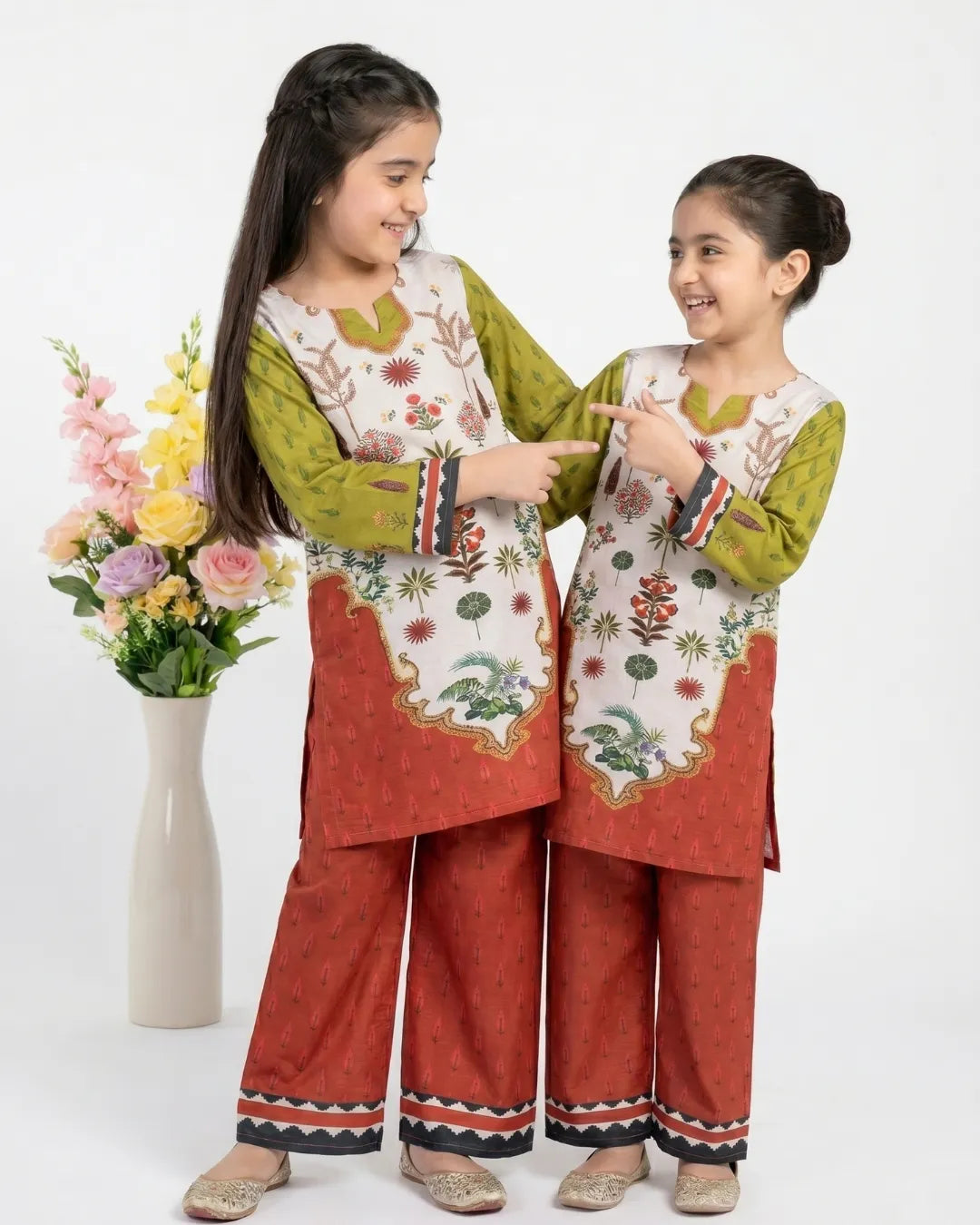 2 PIECE - PRINTED CAMBRIC SUIT