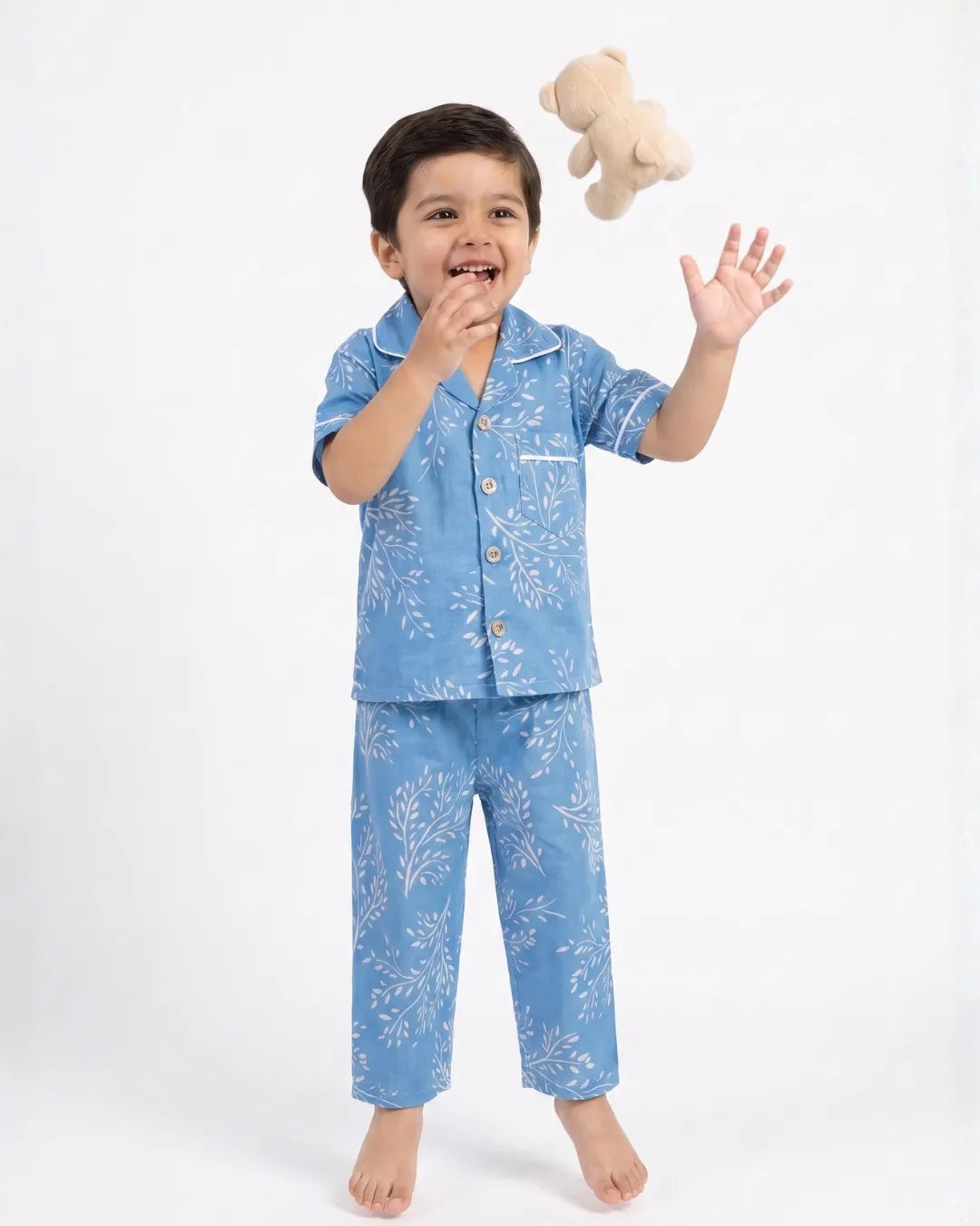 SLEEPWEAR SHIRT WITH PAJAMA SET