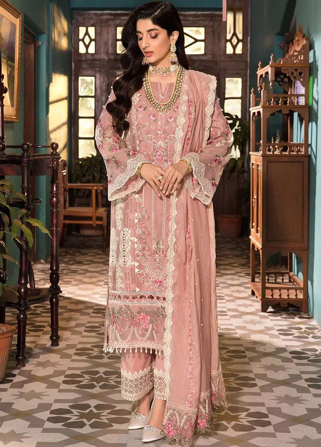 The Ultimate Guide to 3-Piece Embroidered Lawn Suits