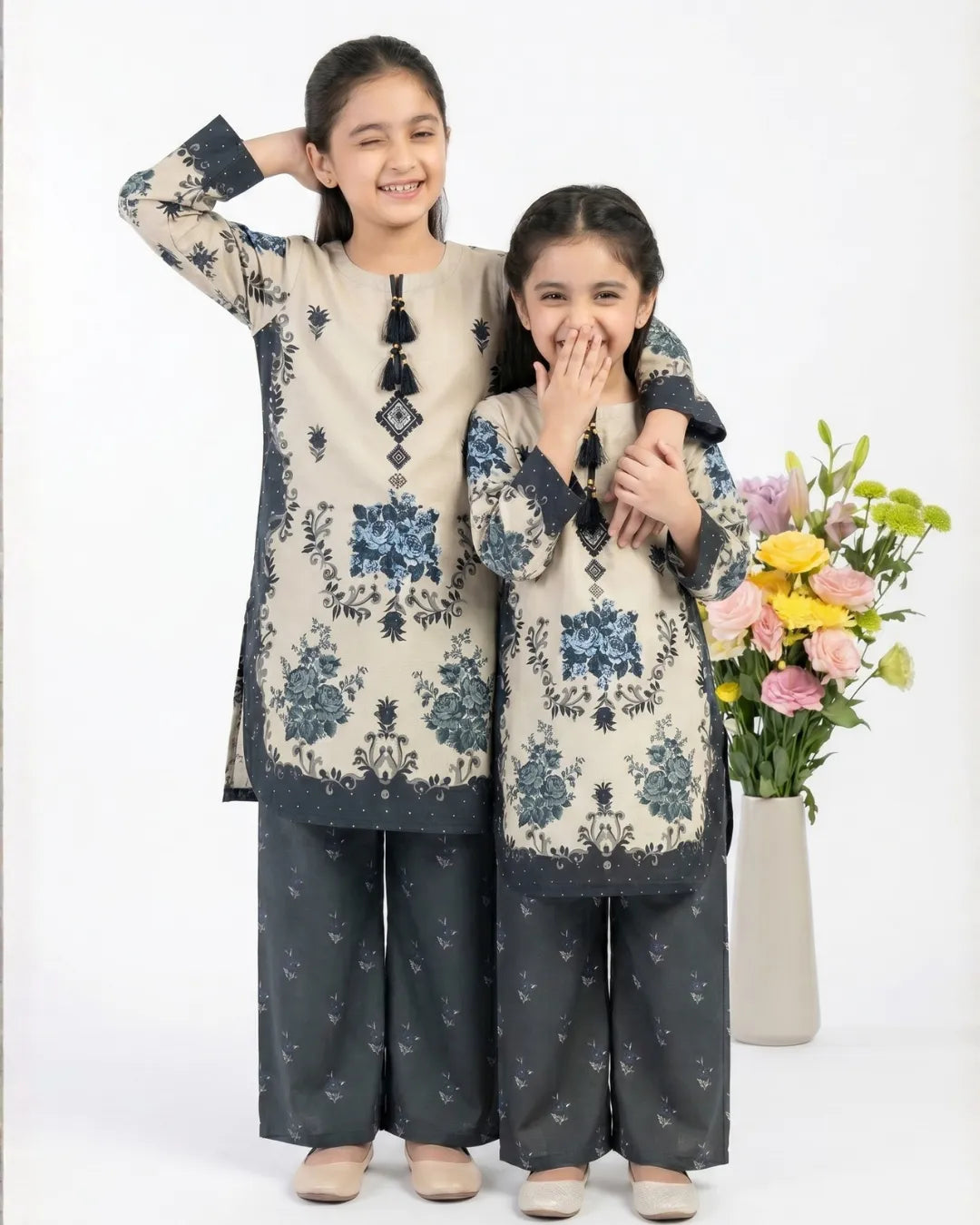 2 PIECE - PRINTED CAMBRIC SUIT