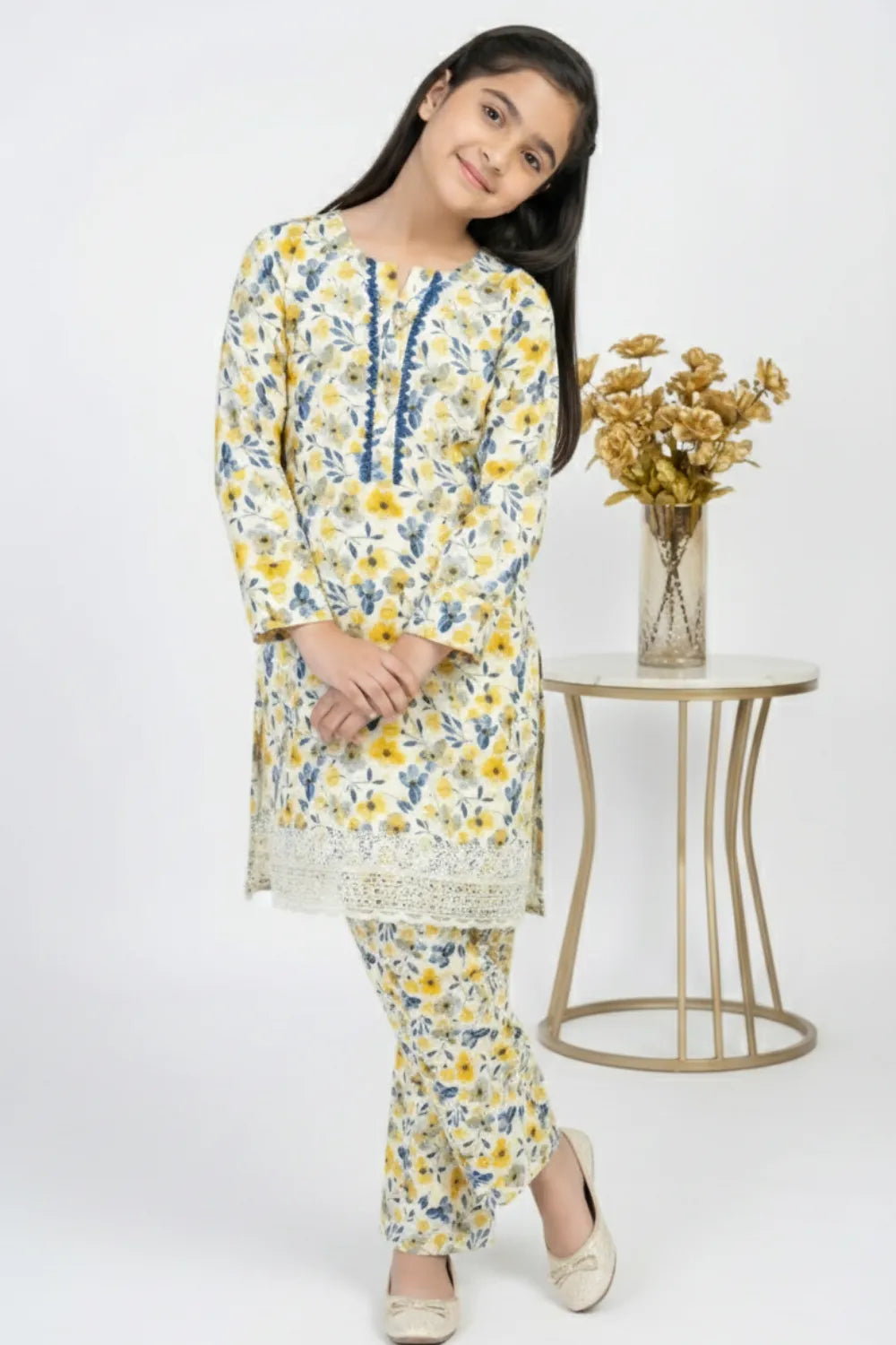 2 PIECE - EMBROIDERED CAMRIC SUIT