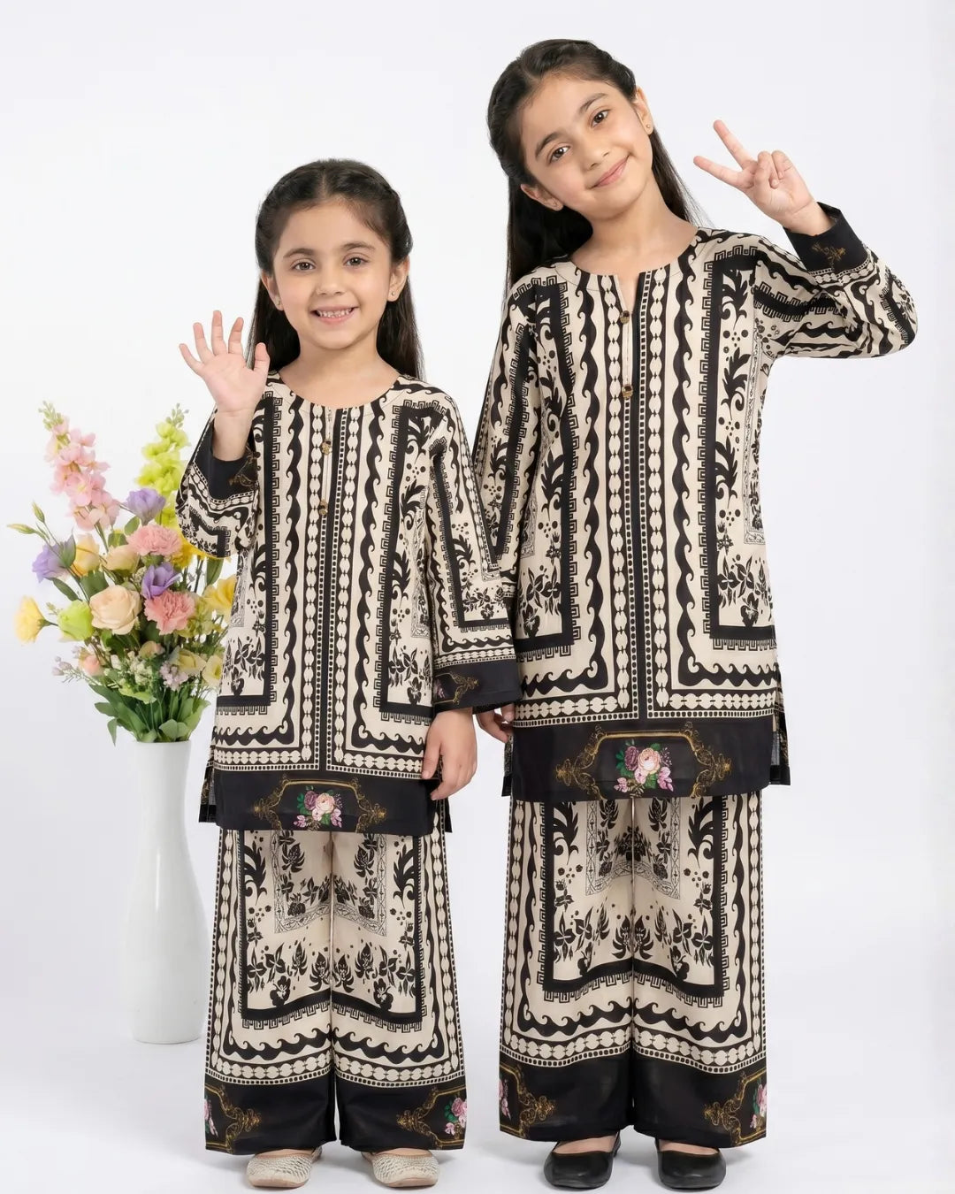 2 PIECE - PRINTED CAMBRIC SUIT
