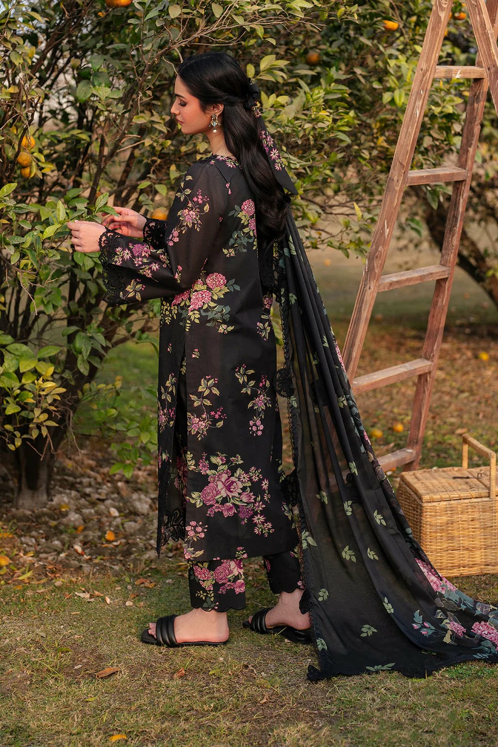 3 PIECE - EMBROIDERED FINE CAMBRIC SUIT