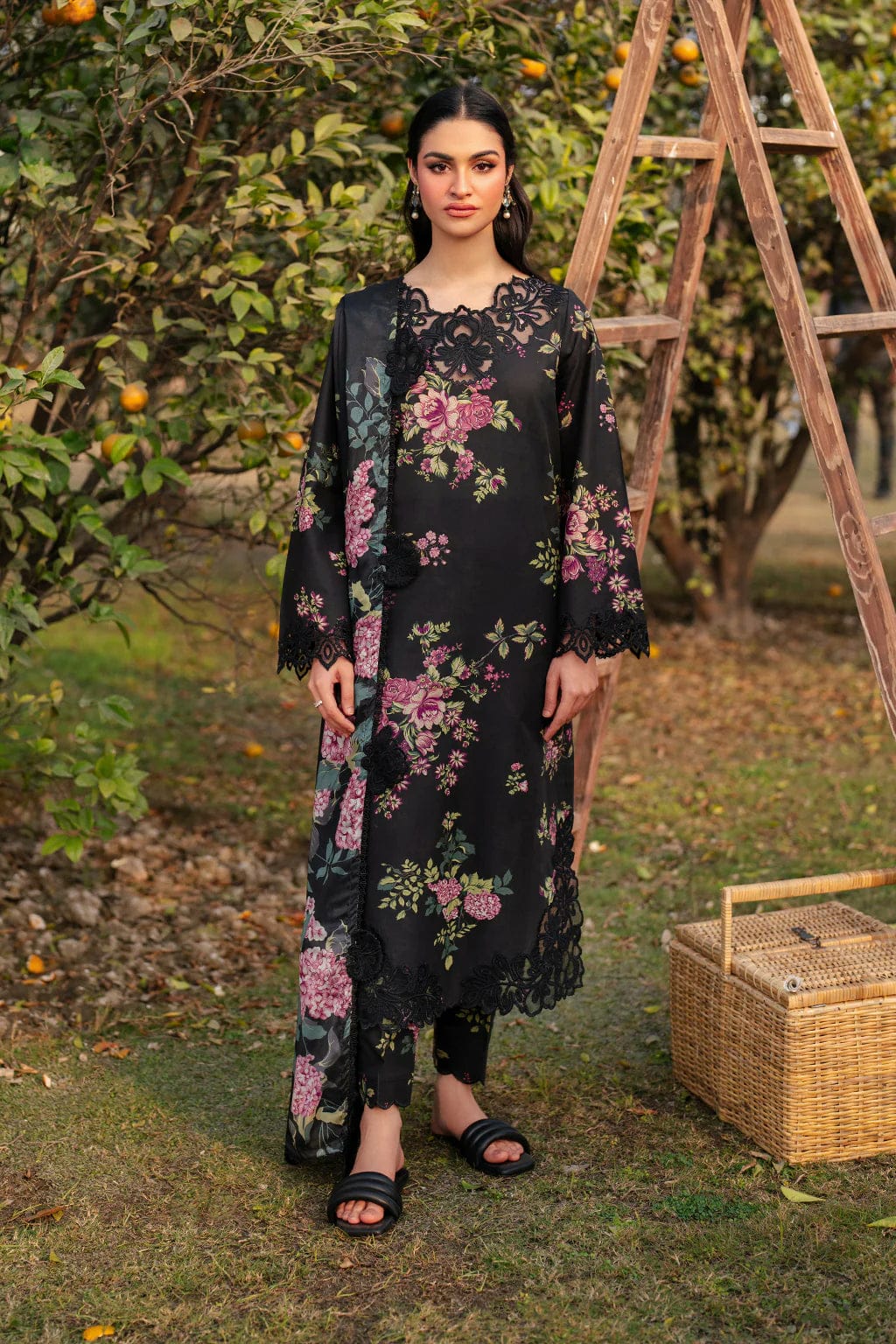 3 PIECE - EMBROIDERED FINE CAMBRIC SUIT
