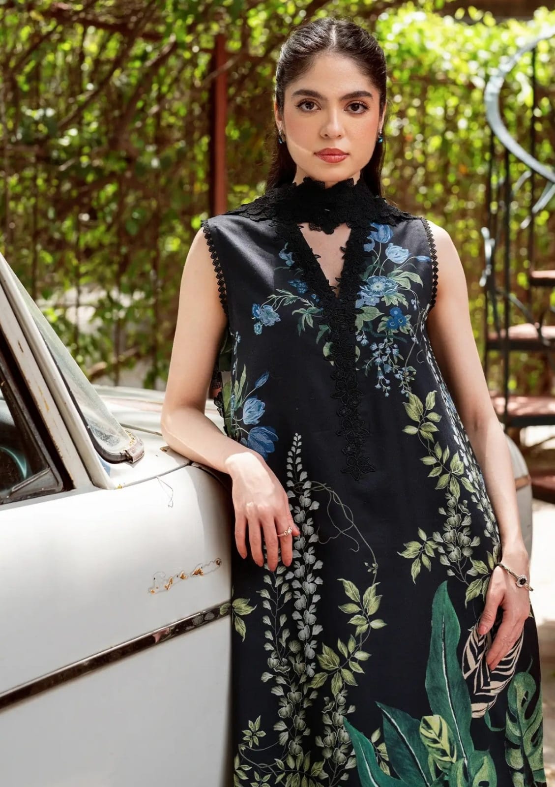 3 PIECE - EMBROIDERED FINE CAMBRIC SUIT