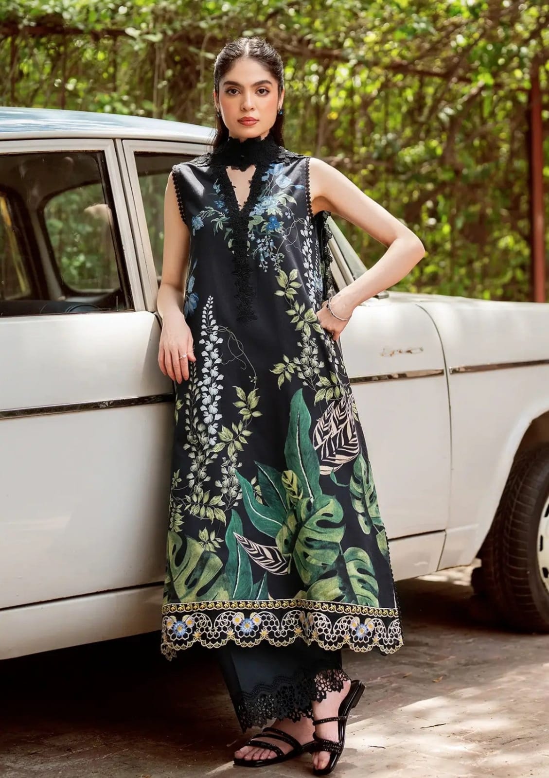 3 PIECE - EMBROIDERED FINE CAMBRIC SUIT
