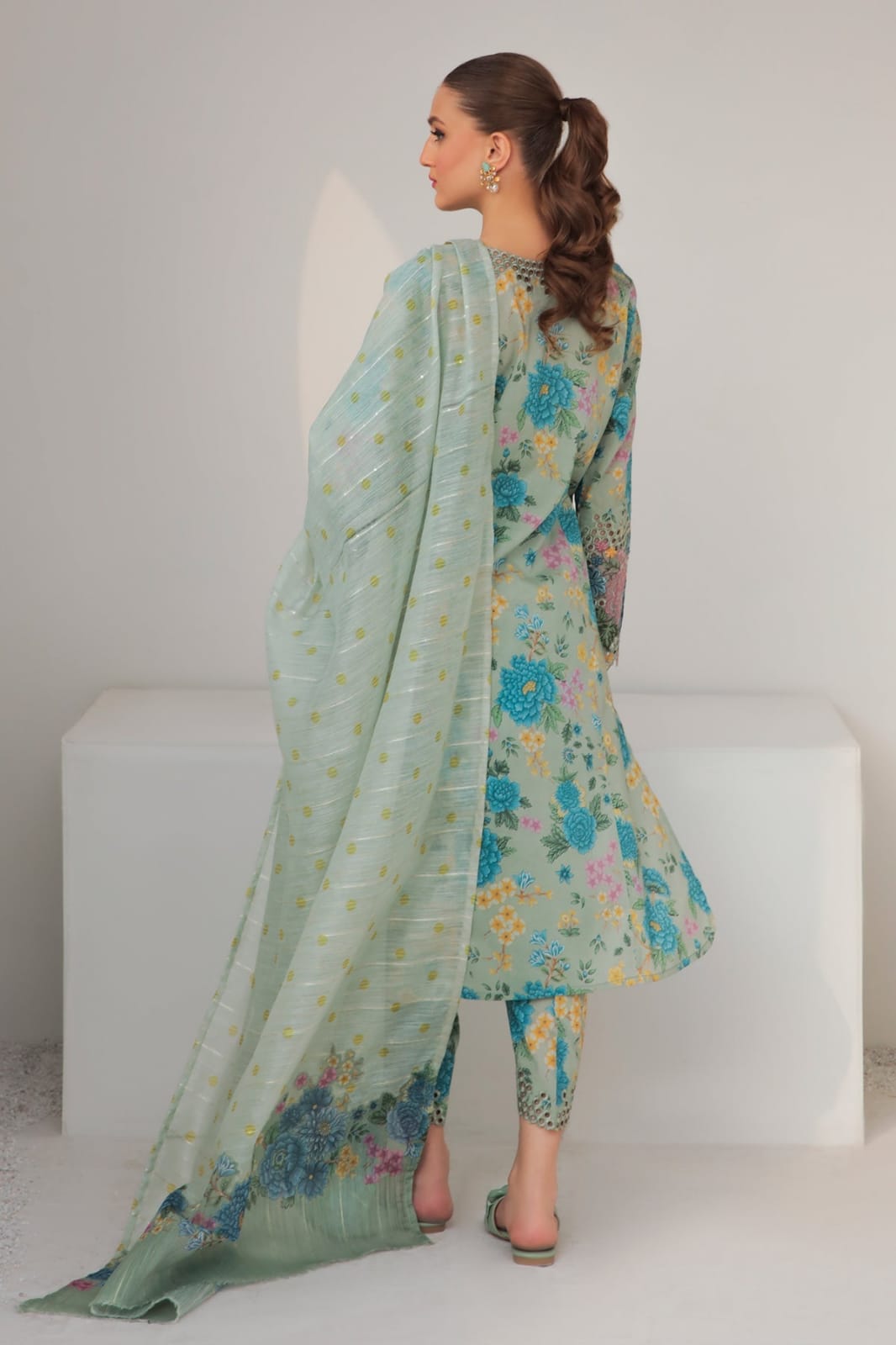 3 PIECE - EMBROIDERED FINE CAMBRIC SUIT